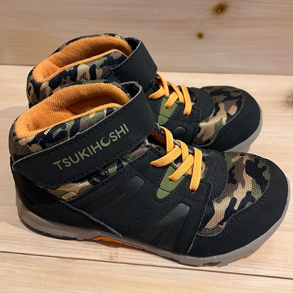 Tsukihoshi high tops EUC size 11 little kids.